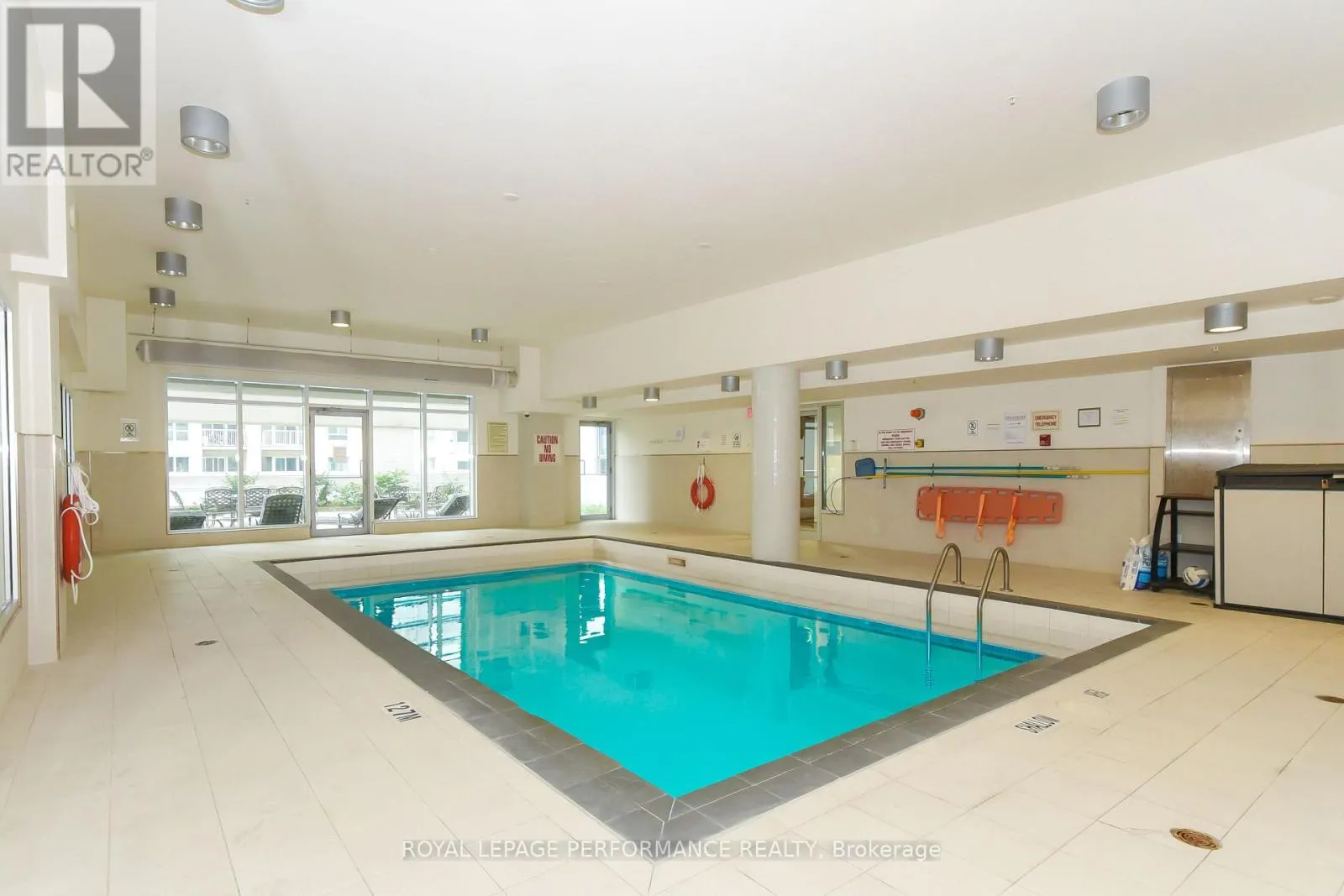 1808 - 242 RIDEAU STREET