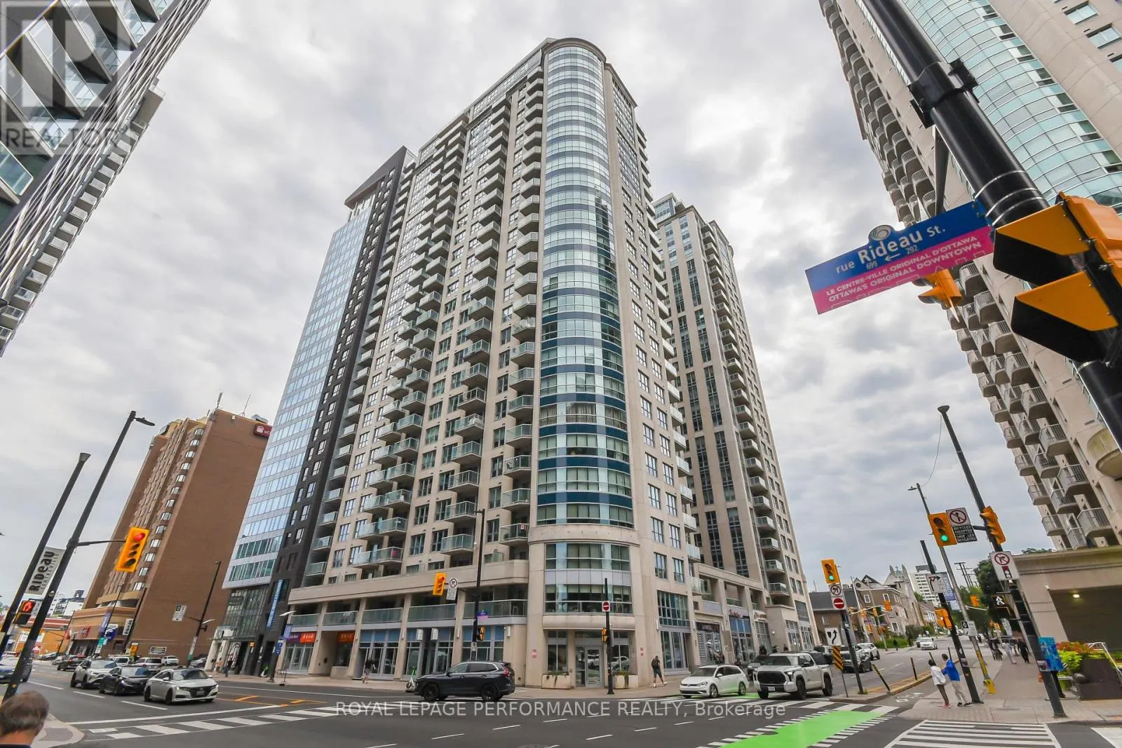 1808 - 242 RIDEAU STREET