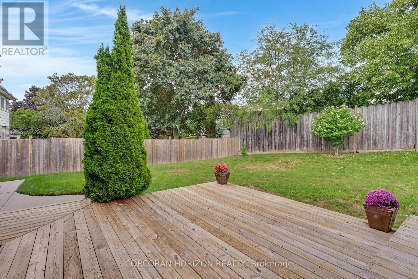8 BLUE SPRUCE COURT