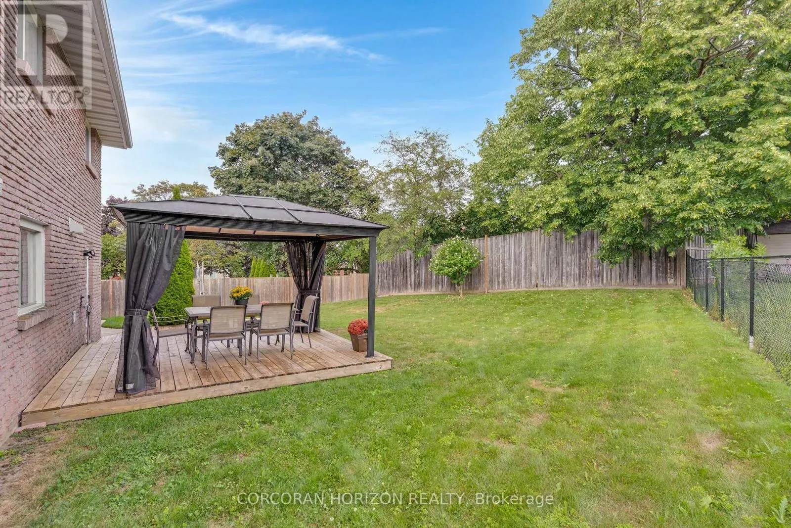 8 BLUE SPRUCE COURT