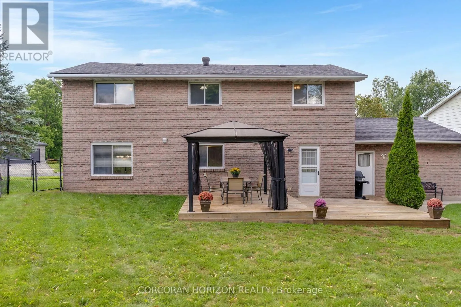 8 BLUE SPRUCE COURT