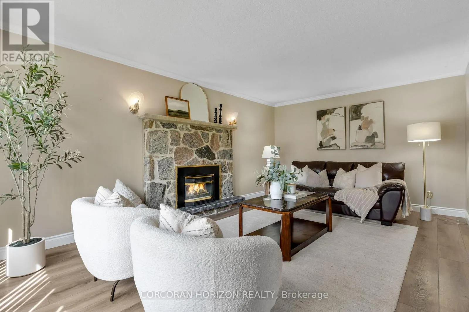 8 BLUE SPRUCE COURT