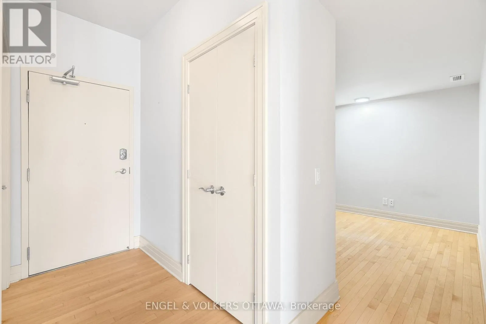 507 - 290 POWELL AVENUE
