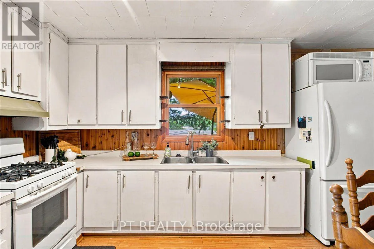 48 BROADRIVER ROAD