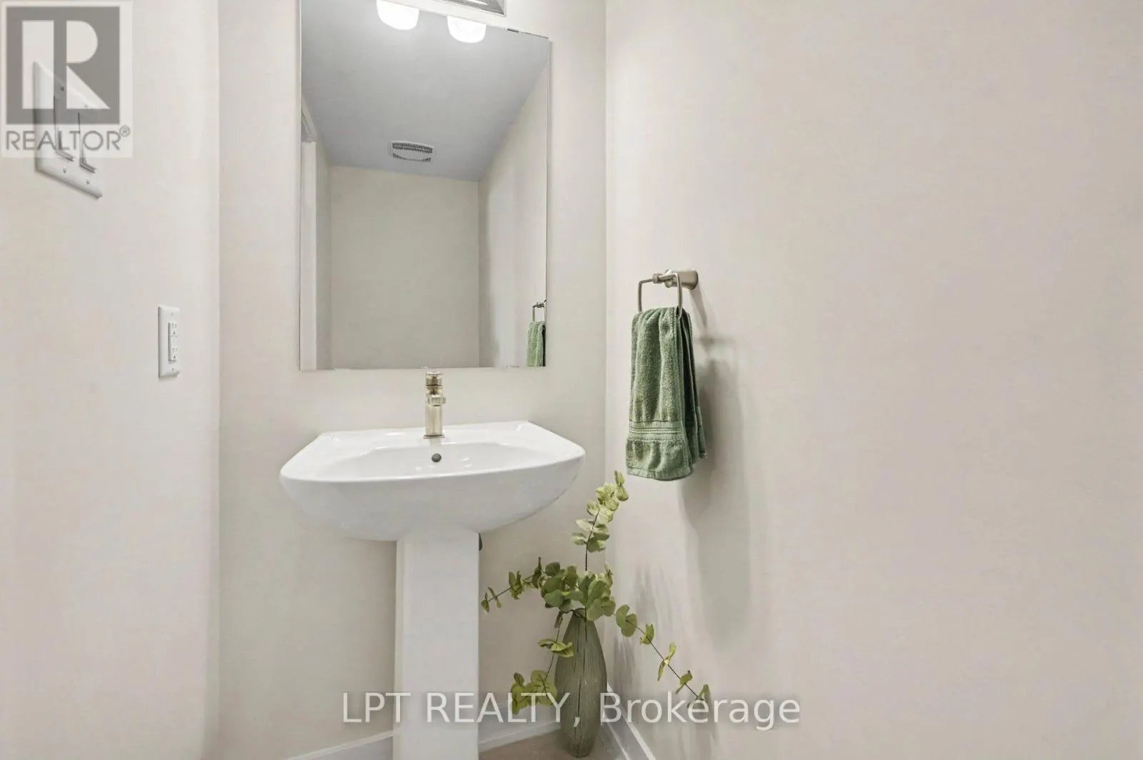 812 KINSTEAD PRIVATE