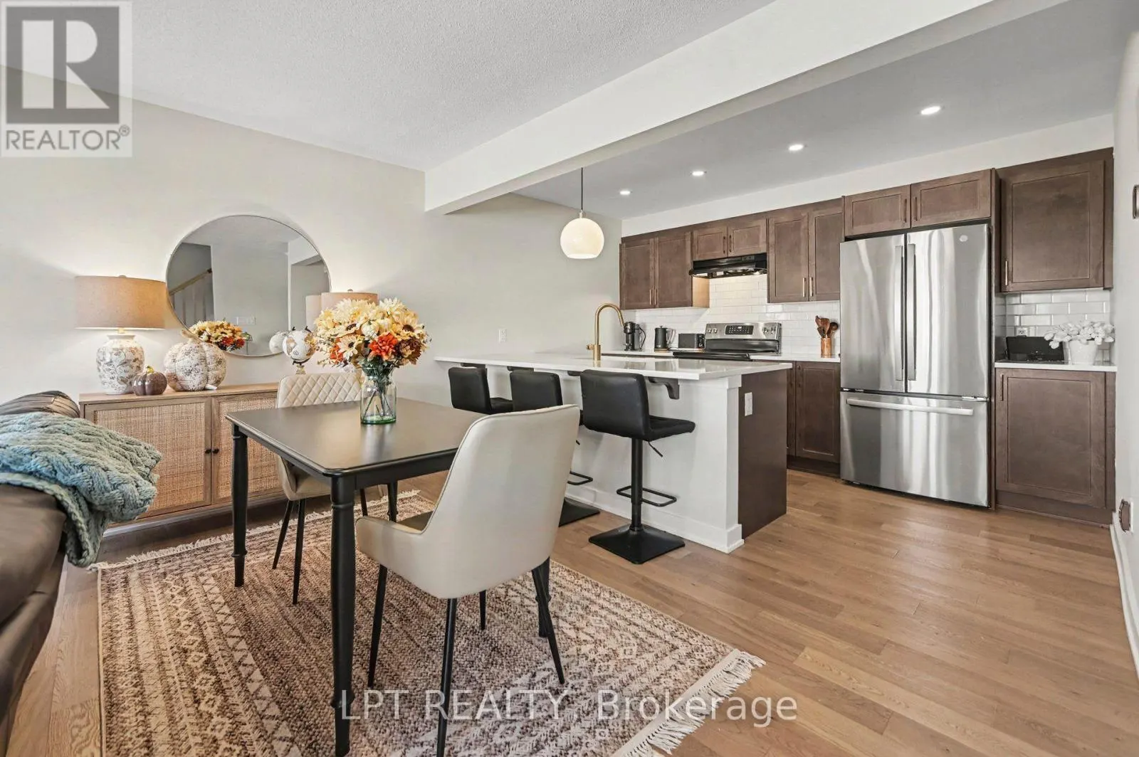 812 KINSTEAD PRIVATE