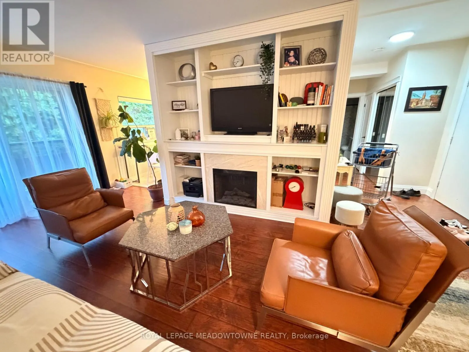 411 - 11 WOODMAN DRIVE