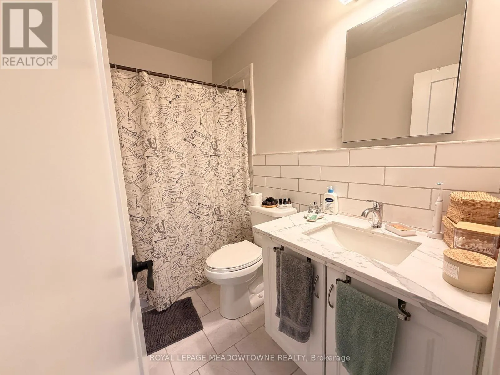 411 - 11 WOODMAN DRIVE