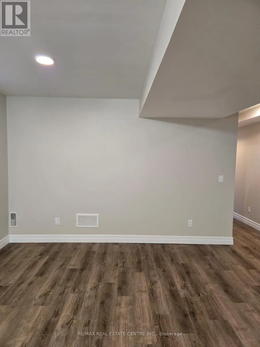LOWER - 160 BECK STREET