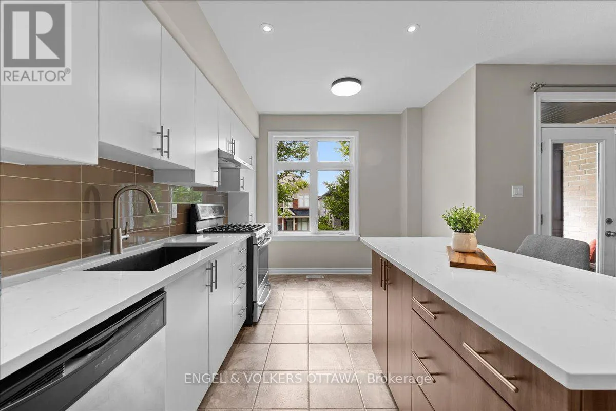 75 BLUEHEART BAY