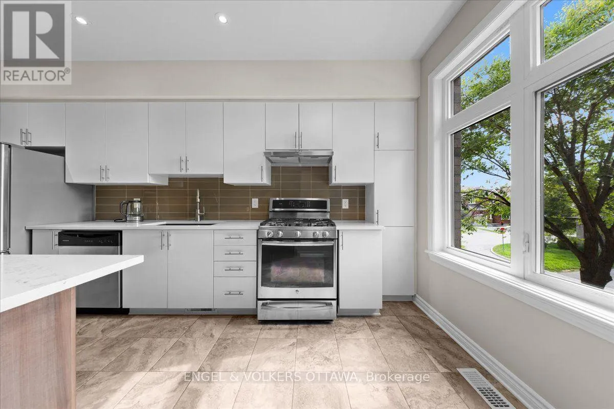 75 BLUEHEART BAY