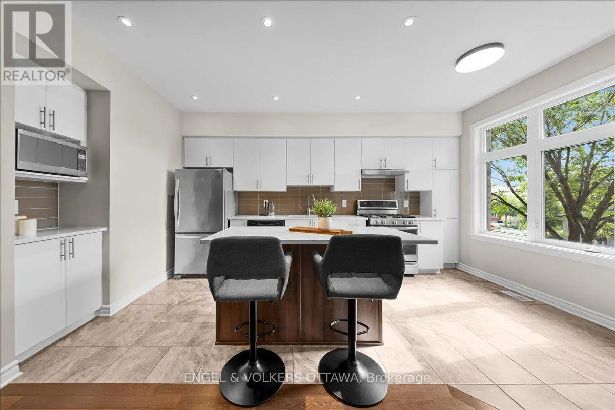 75 BLUEHEART BAY