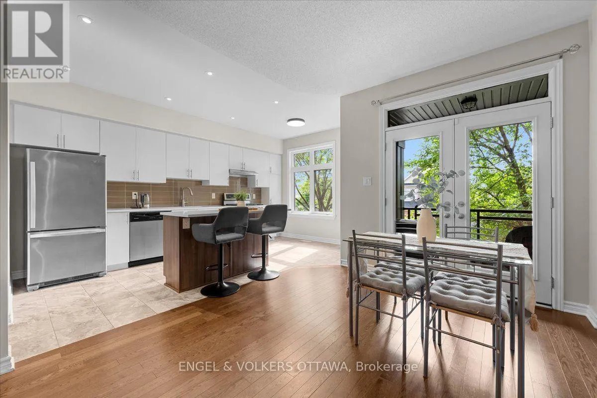 75 BLUEHEART BAY