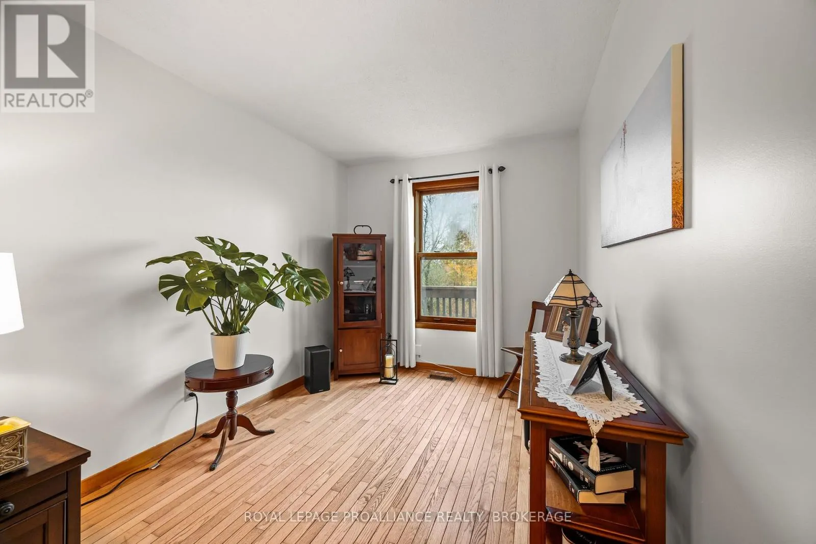 435 COUNTY ROAD 2 E