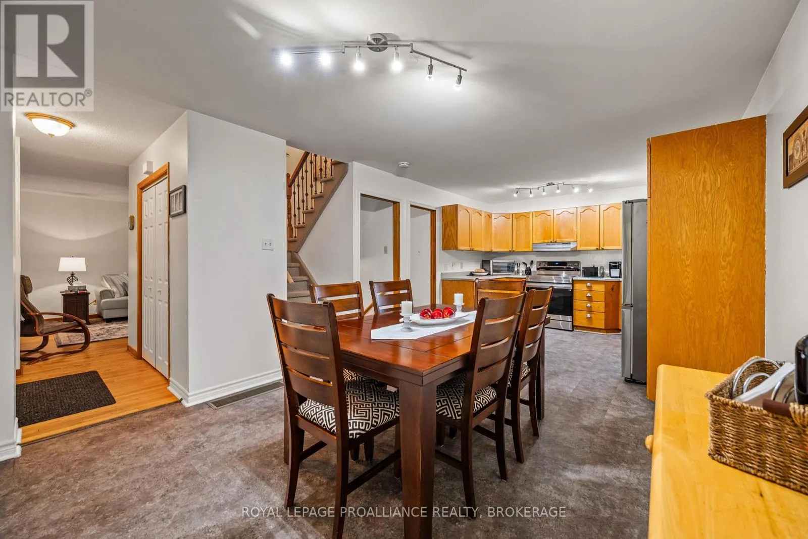 435 COUNTY ROAD 2 E