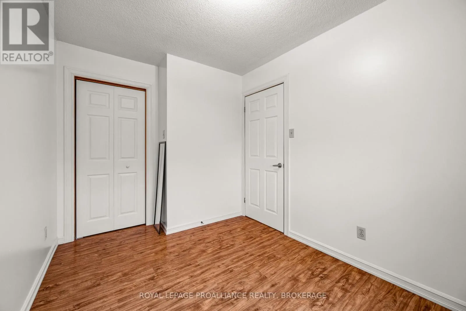 435 COUNTY ROAD 2 E