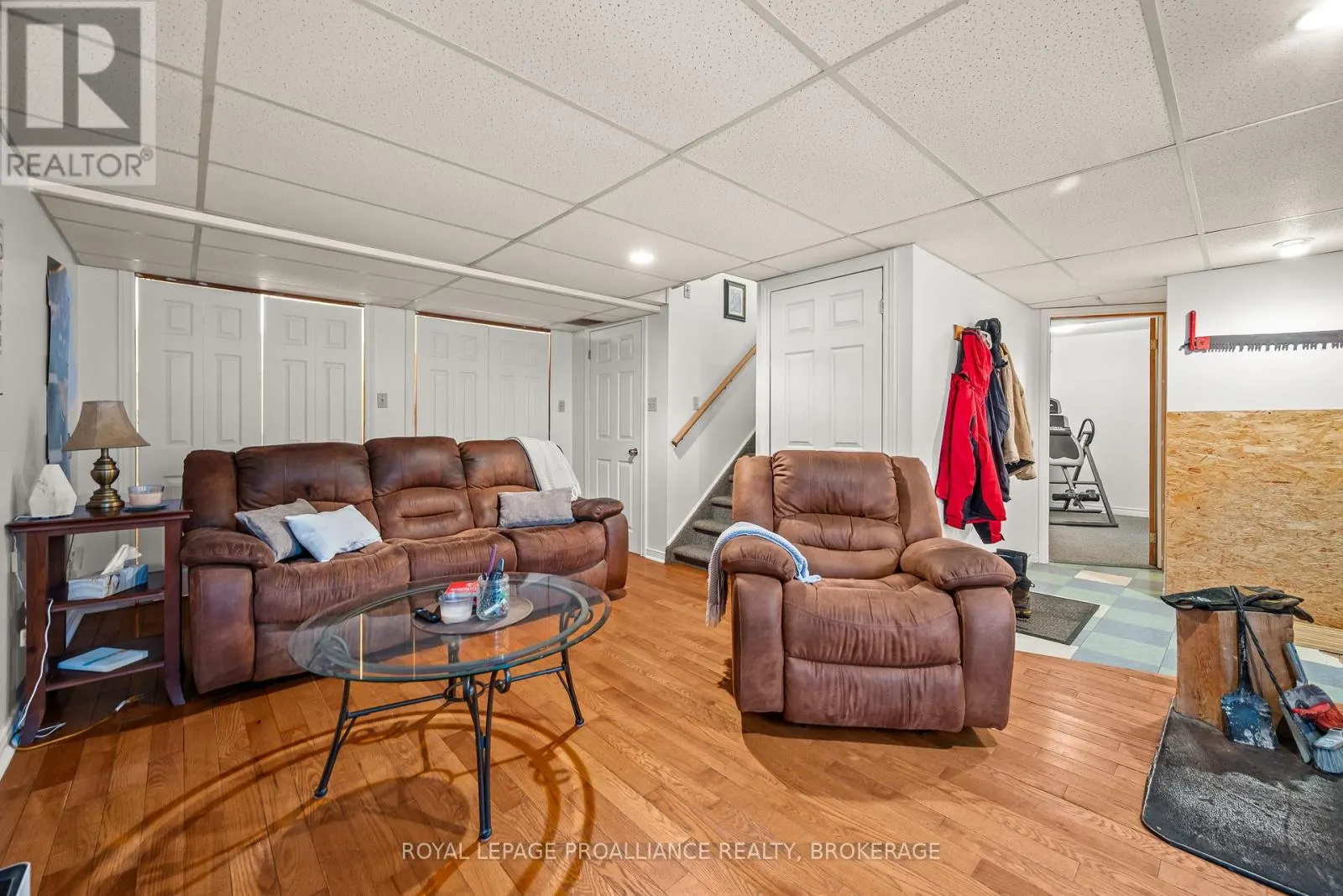 435 COUNTY ROAD 2 E