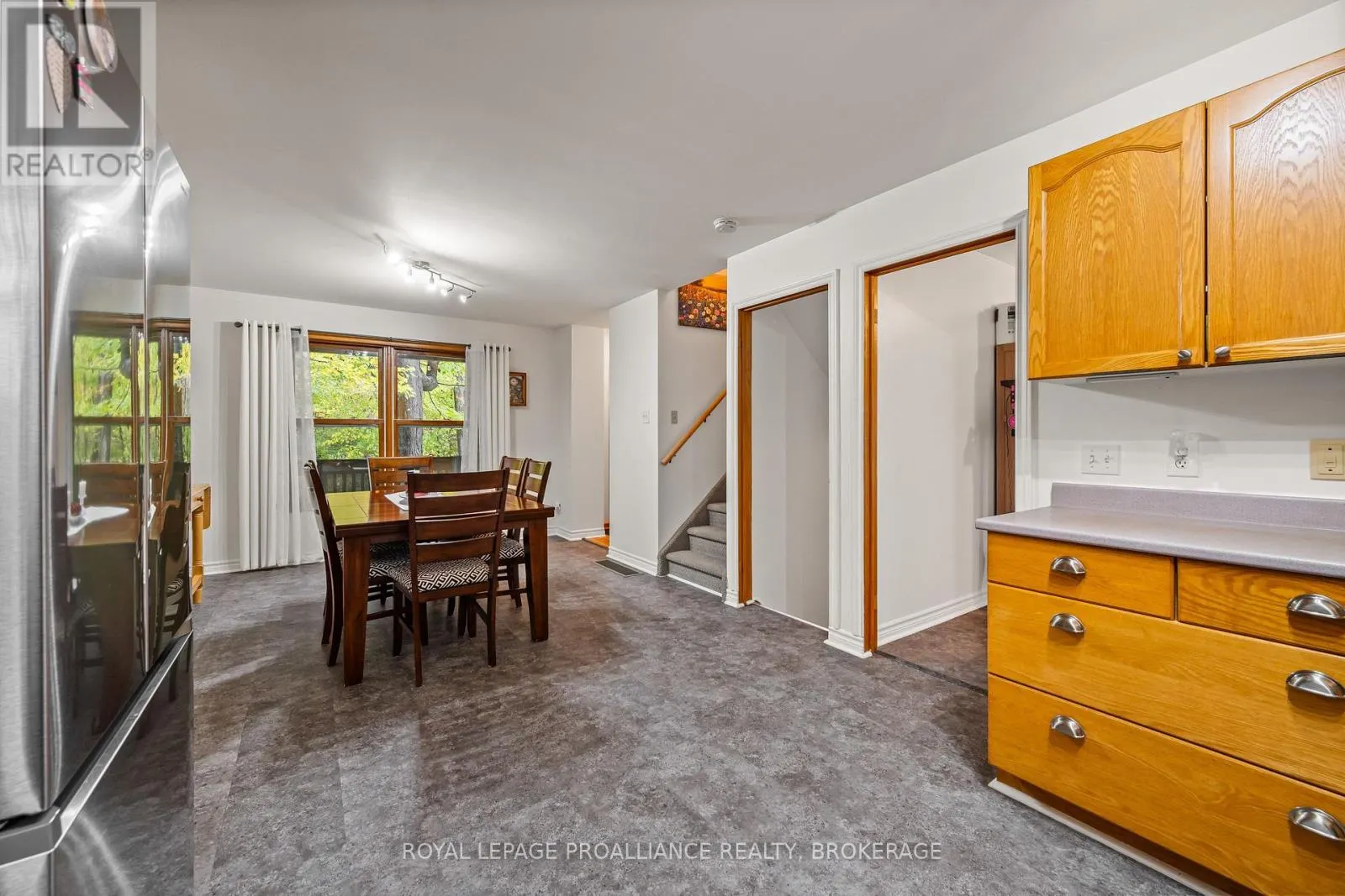 435 COUNTY ROAD 2 E