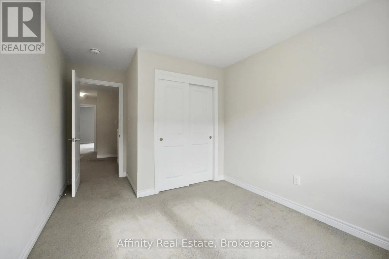 32 - 10 BIRMINGHAM DRIVE