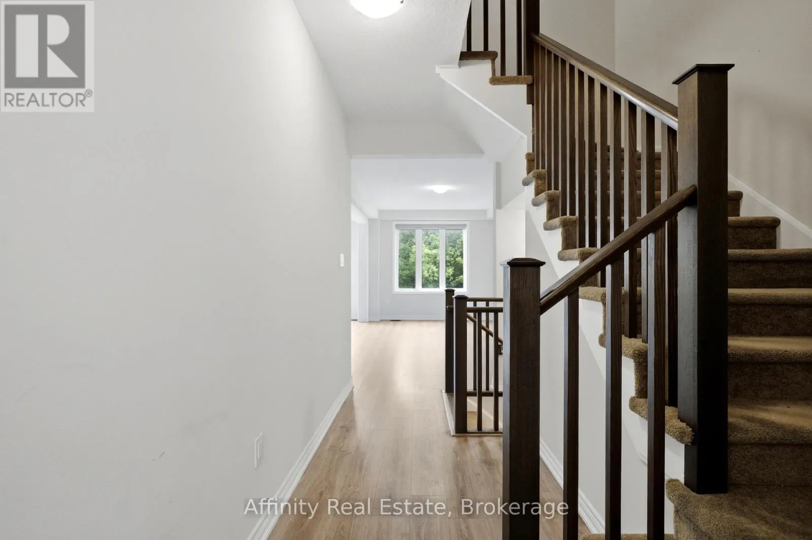 32 - 10 BIRMINGHAM DRIVE