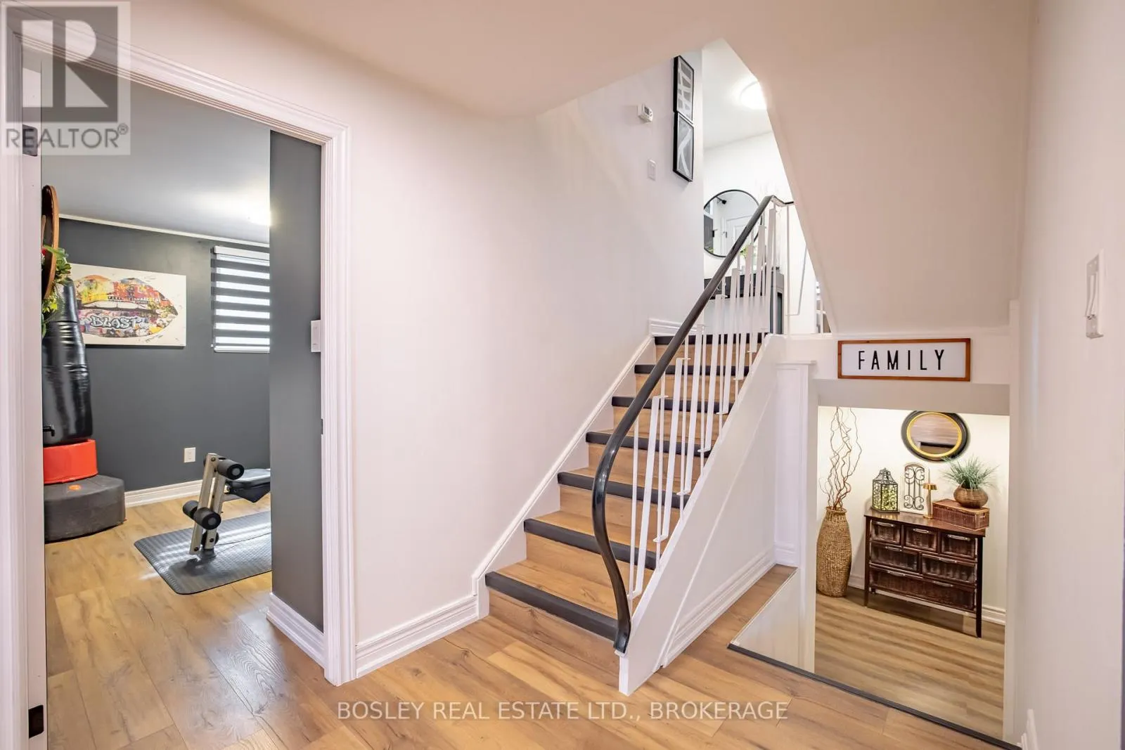 4148 DORCHESTER ROAD