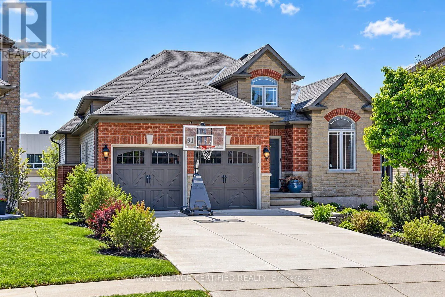 91 CANDLEWOOD DRIVE