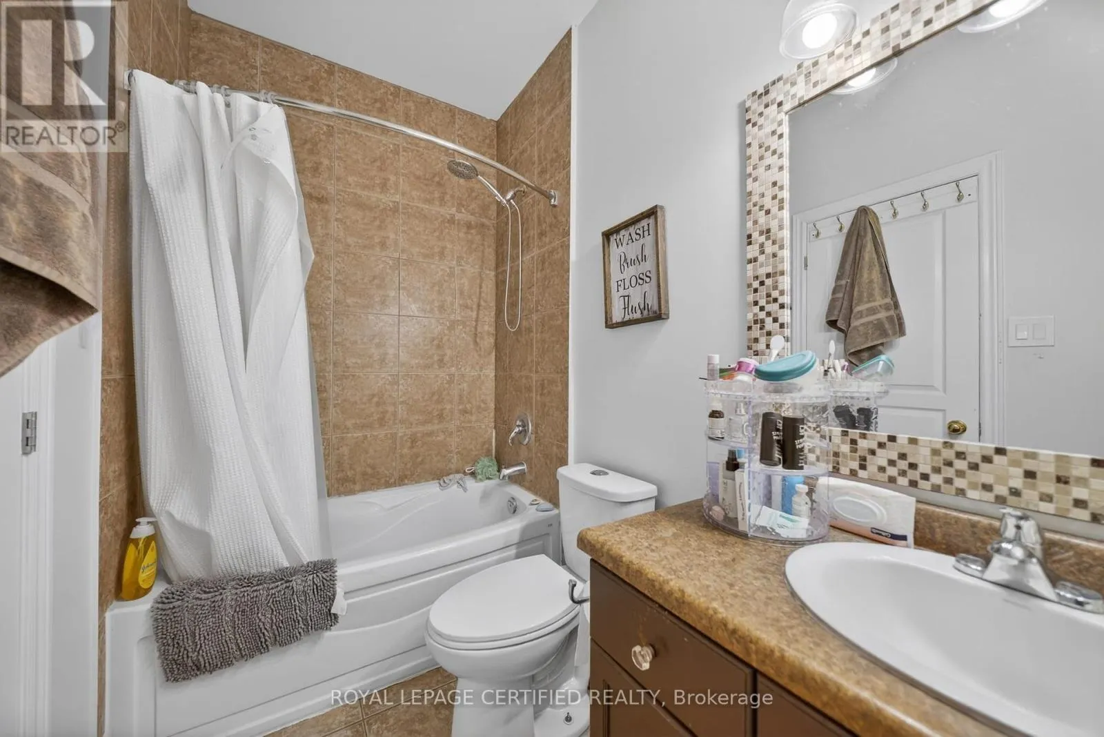 91 CANDLEWOOD DRIVE