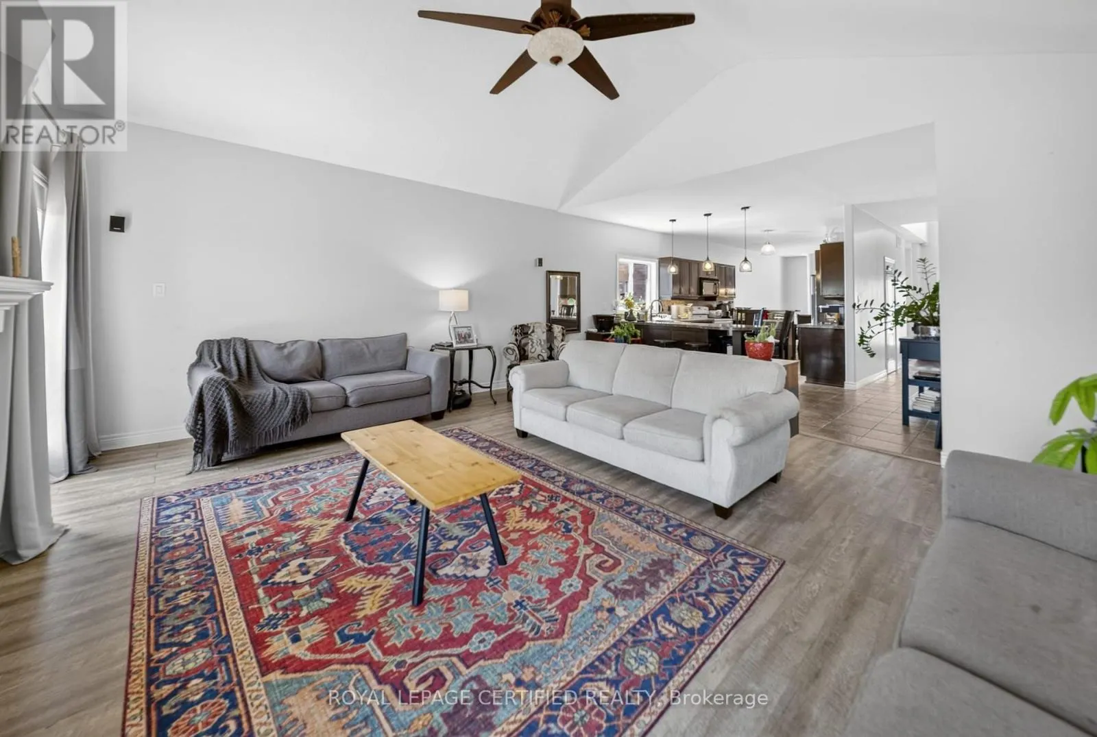 91 CANDLEWOOD DRIVE
