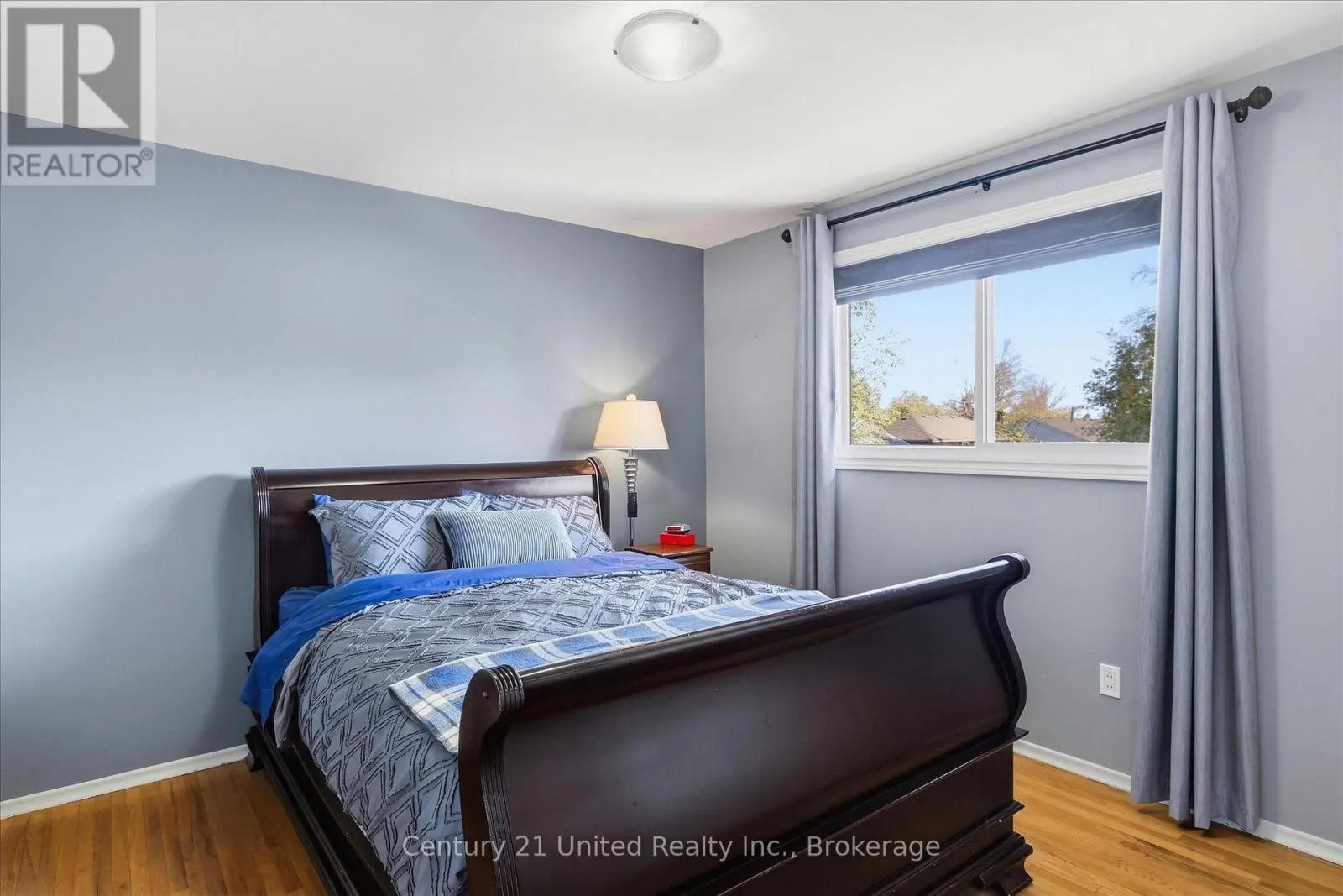 898 SYDENHAM ROAD