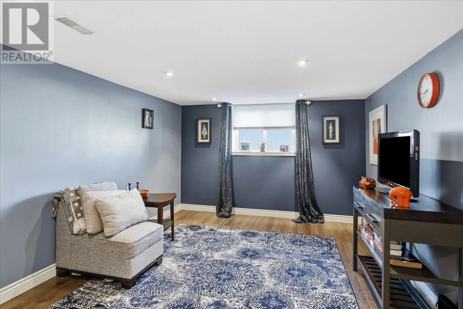 898 SYDENHAM ROAD