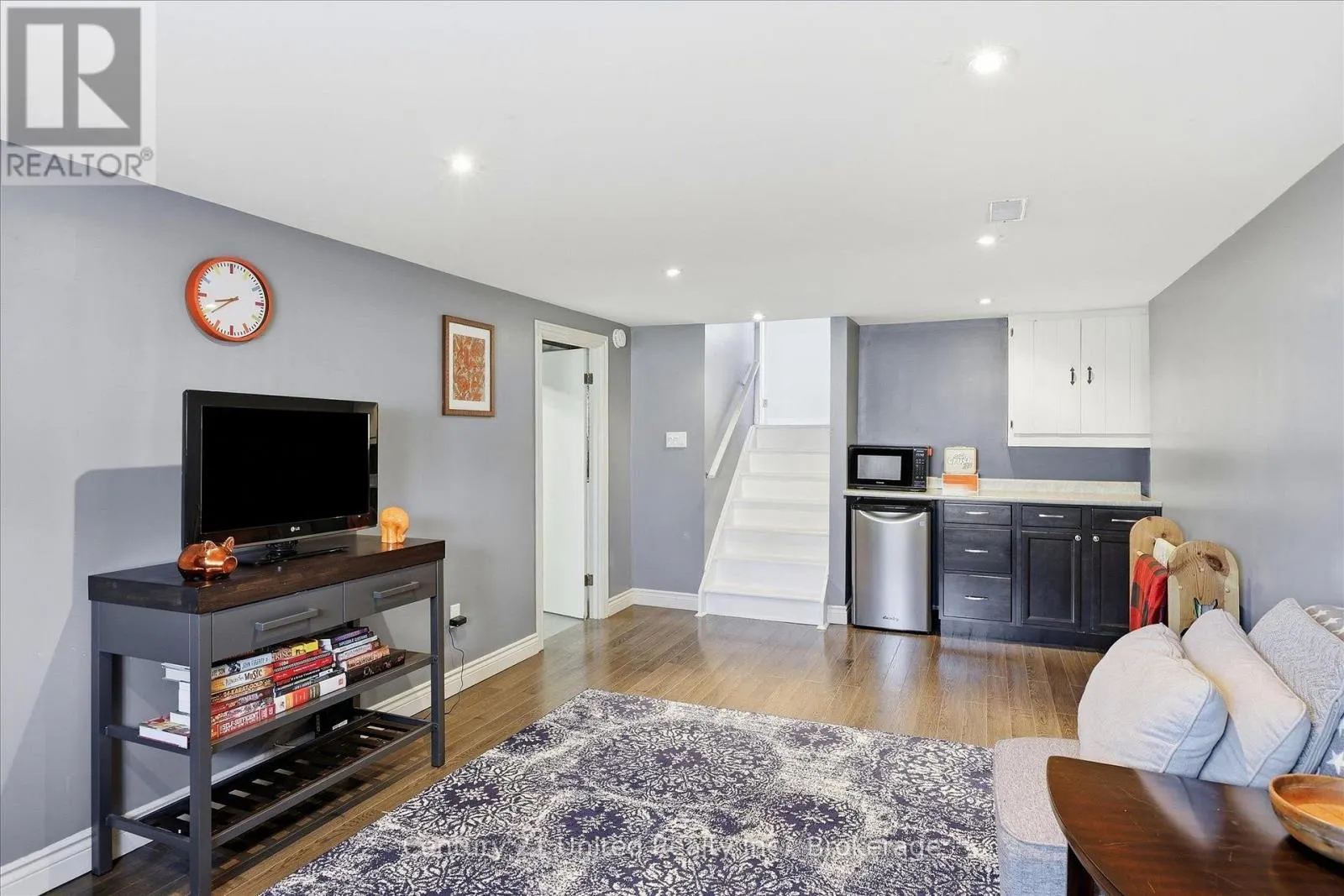 898 SYDENHAM ROAD
