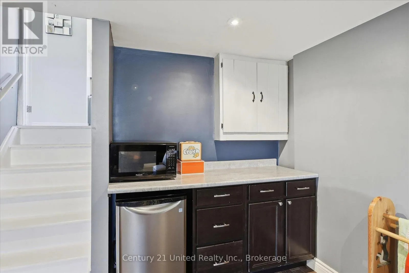 898 SYDENHAM ROAD
