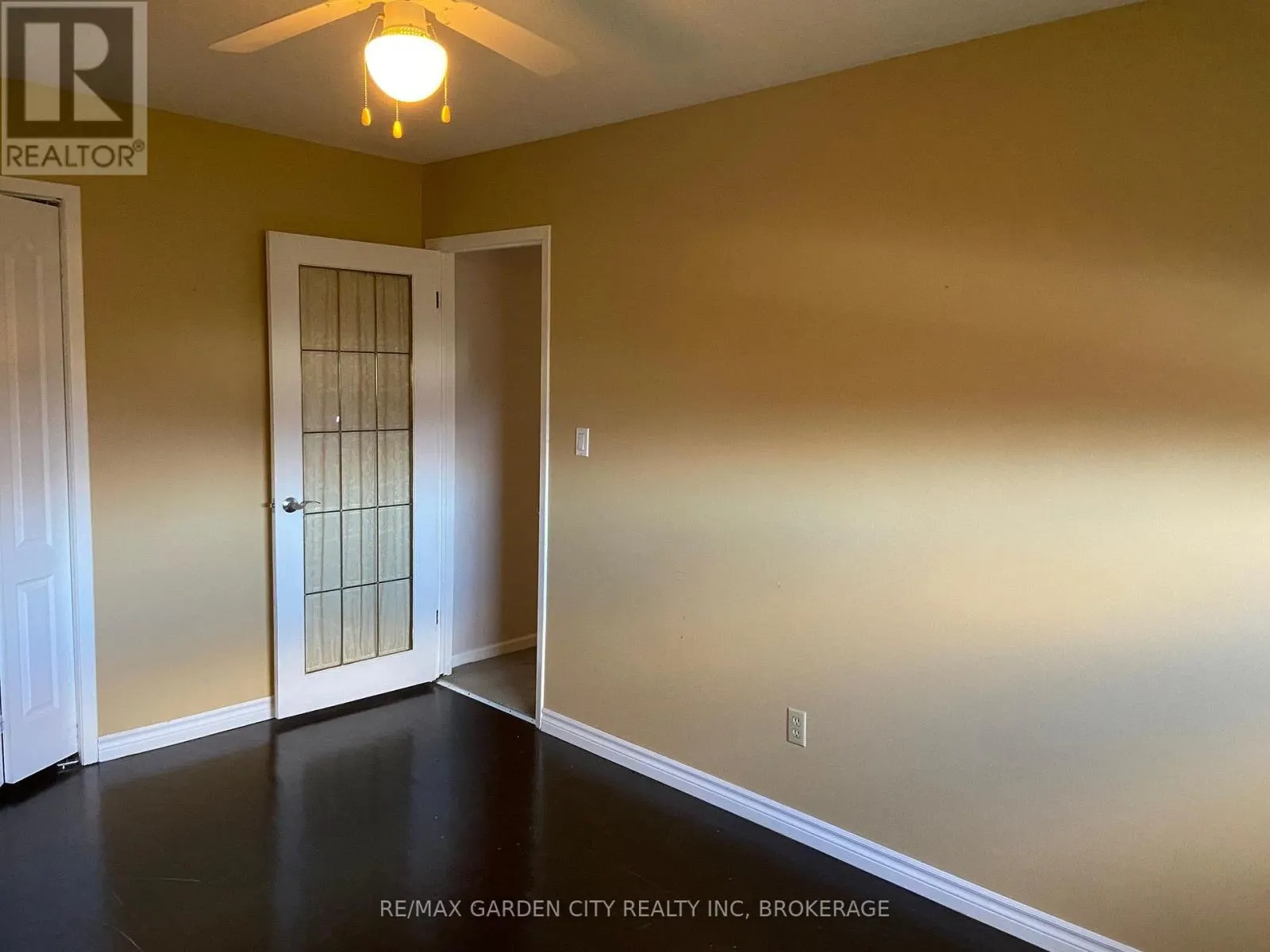 UPPER - 9 STONEGATE DRIVE #Upper