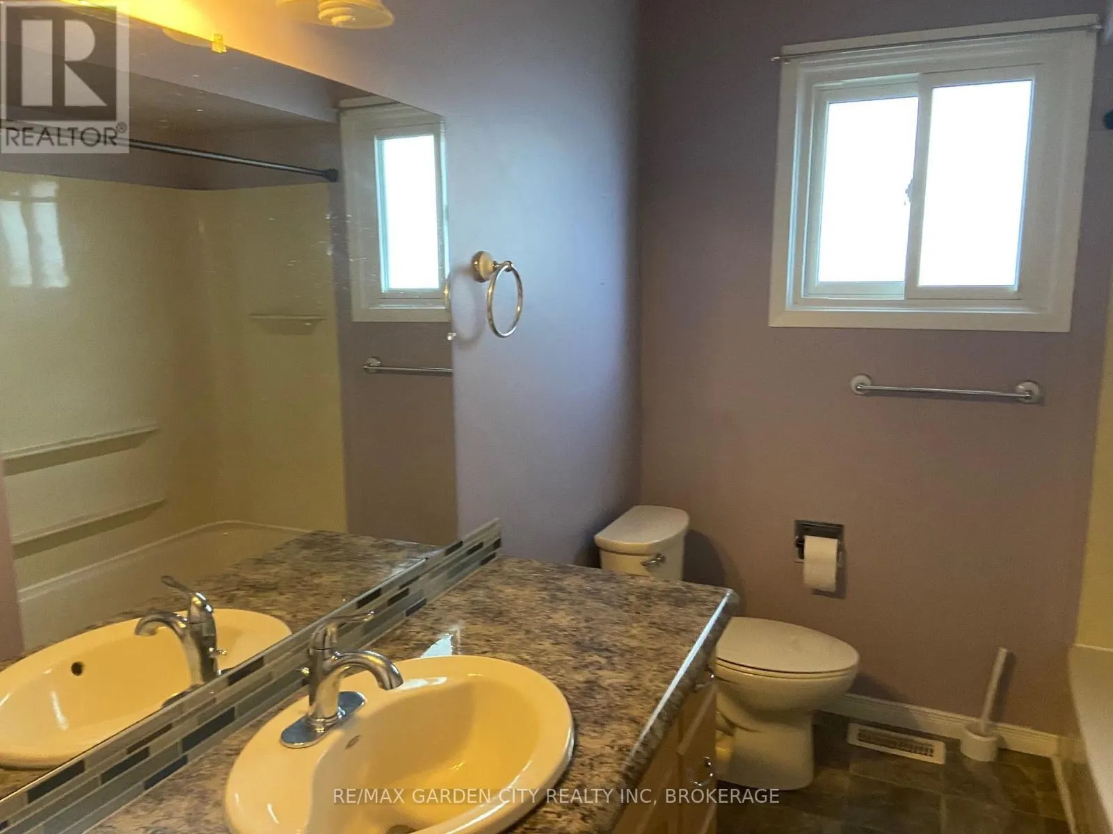 UPPER - 9 STONEGATE DRIVE #Upper