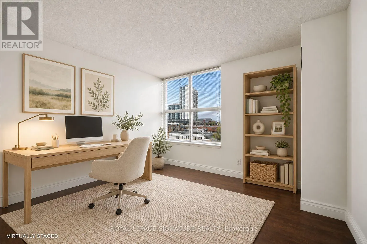 401 - 150 QUEEN STREET S