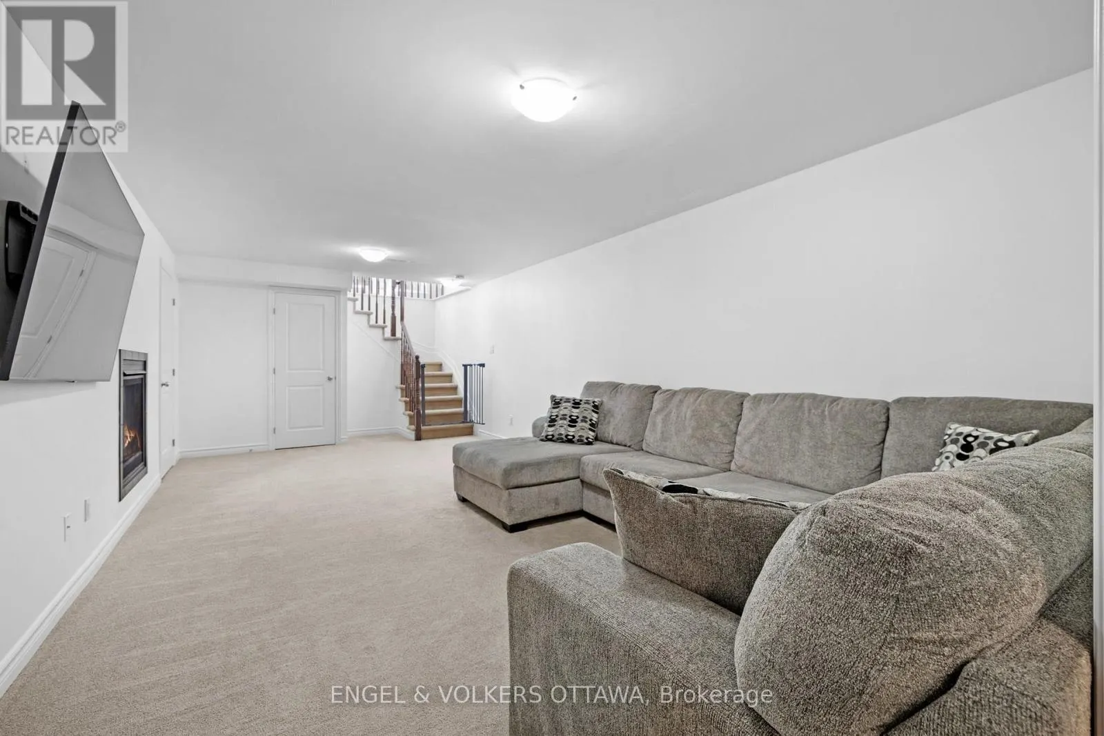 280 WOOD ACRES GROVE