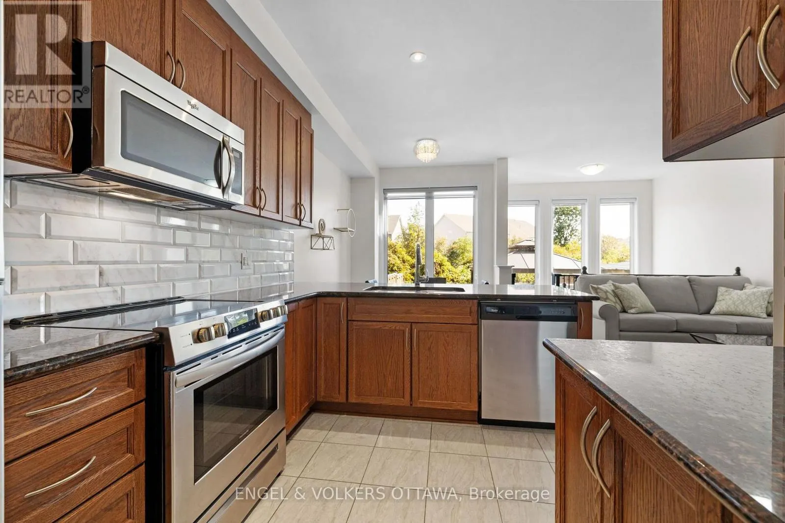 280 WOOD ACRES GROVE