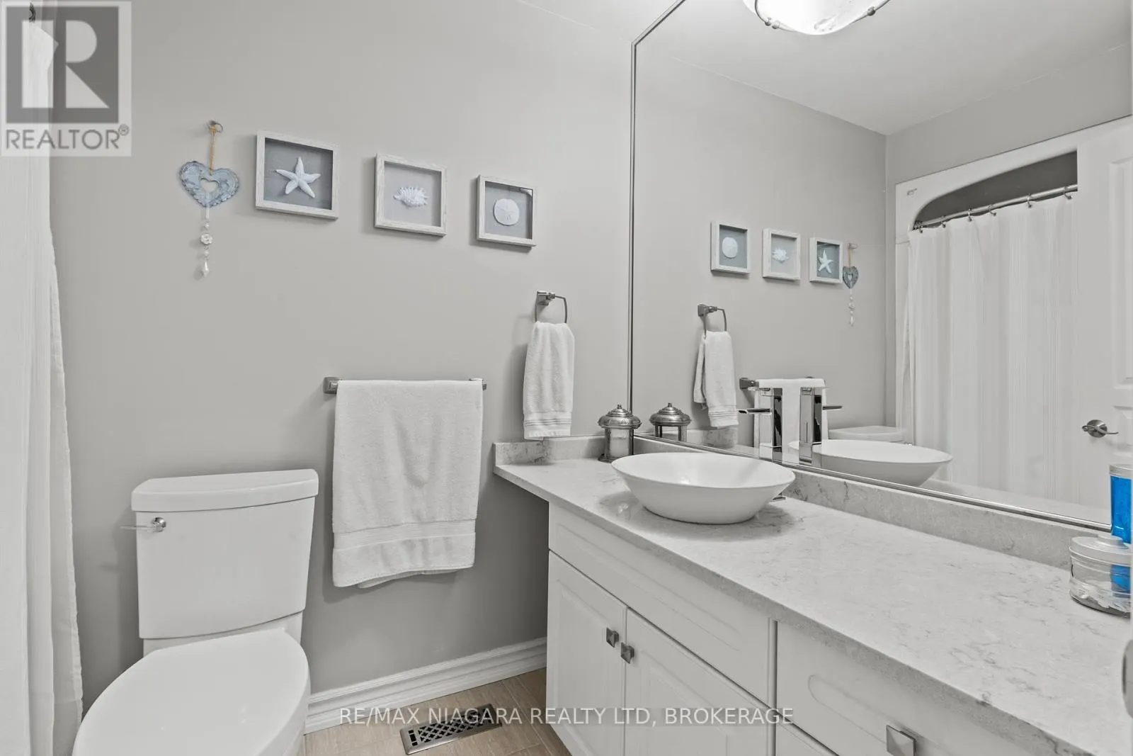 3 - 88 LAKEPORT ROAD #3
