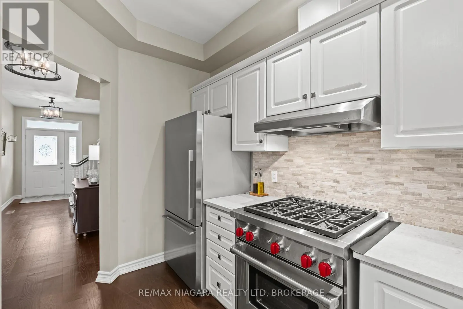 3 - 88 LAKEPORT ROAD #3