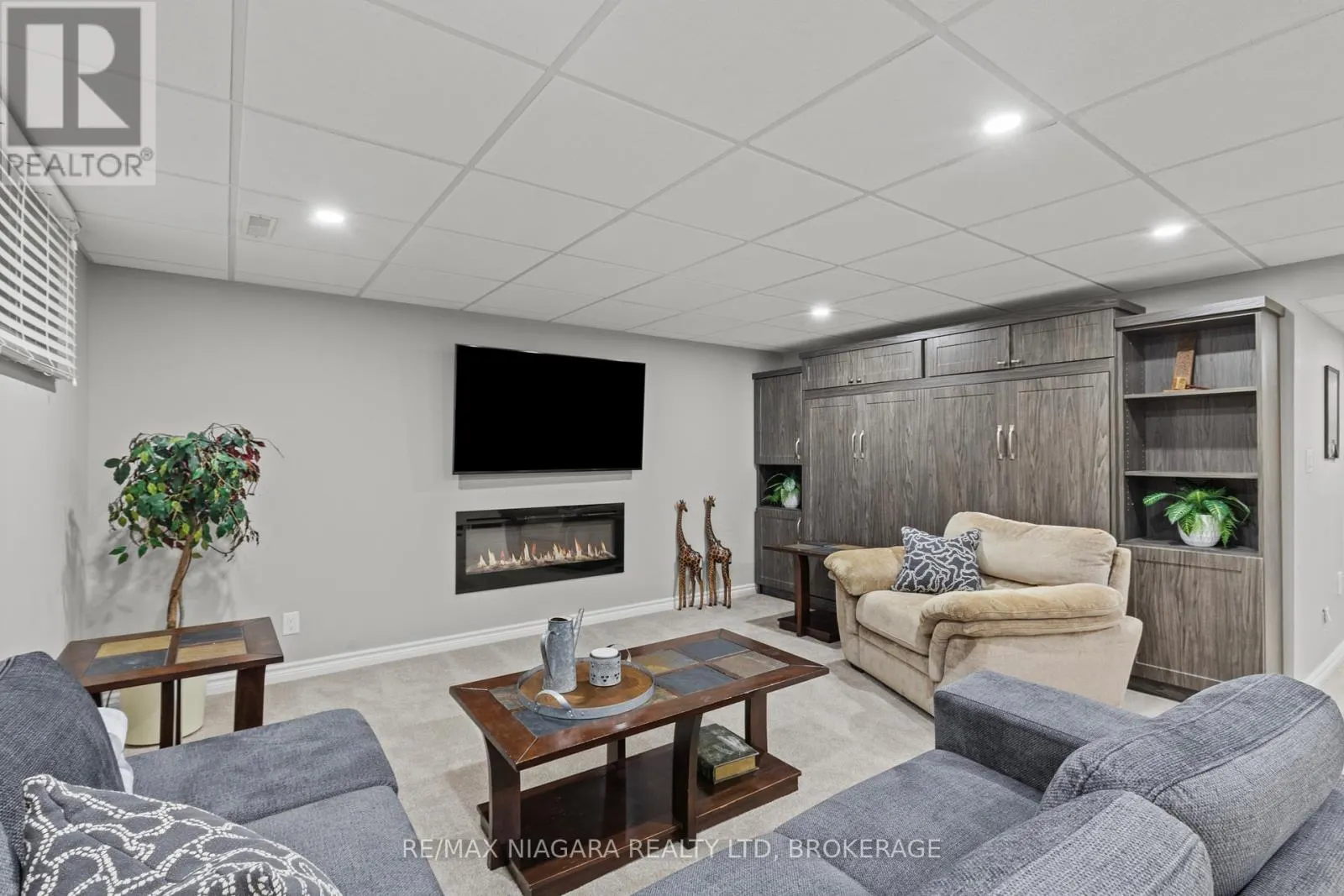 3 - 88 LAKEPORT ROAD #3