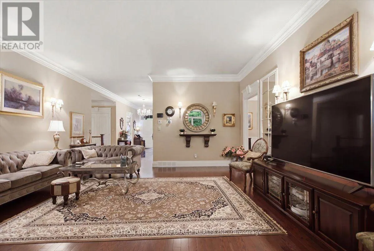 63 - 725 EAGLETRACE DRIVE #63