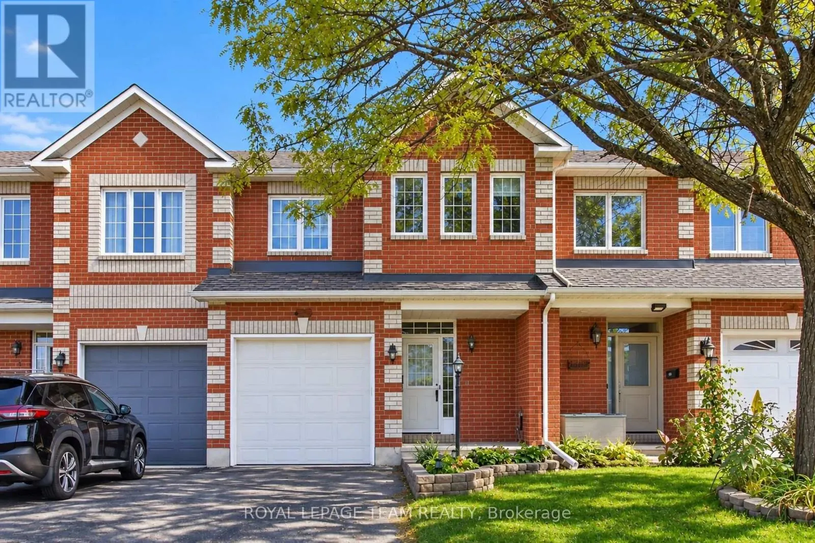 3 CHANTILLY GATE