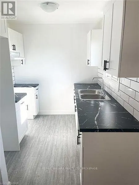 2 - 69 HAGEY AVENUE #2