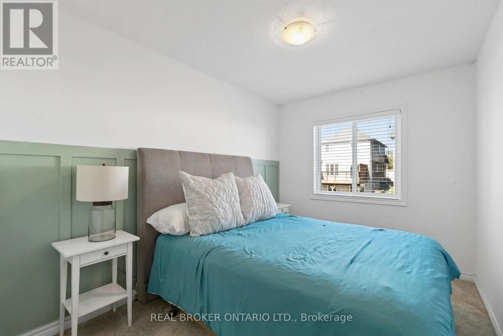 42 RENFREW STREET