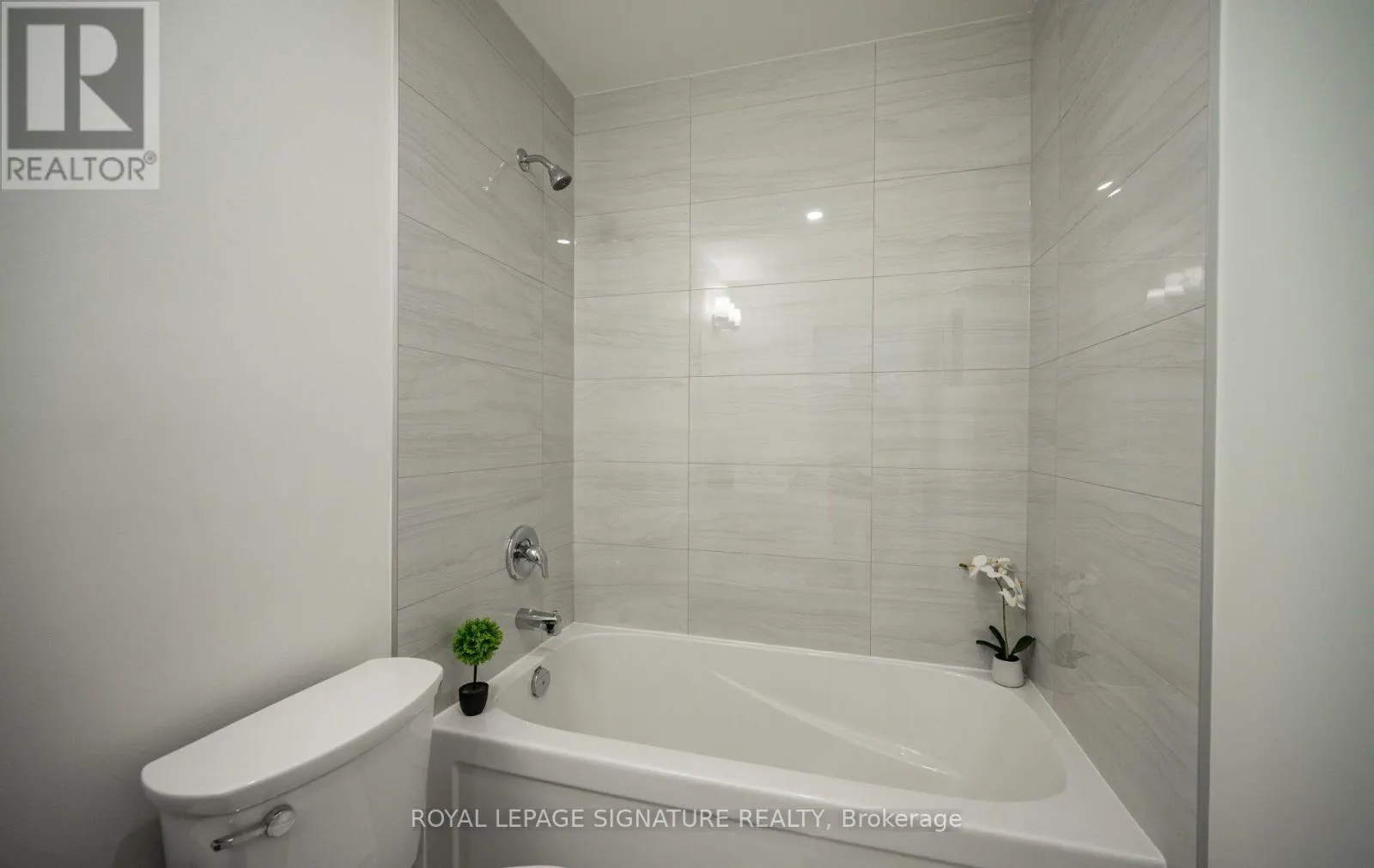 412 - 461 GREEN ROAD