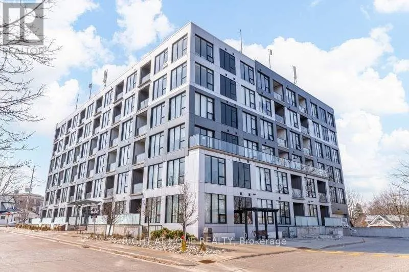 103 - 690 KING STREET W