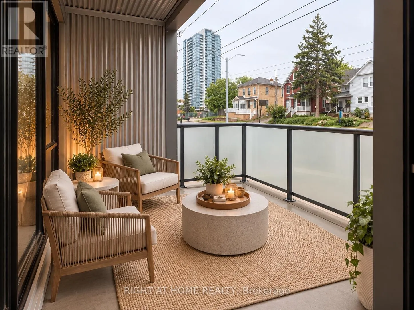103 - 690 KING STREET W