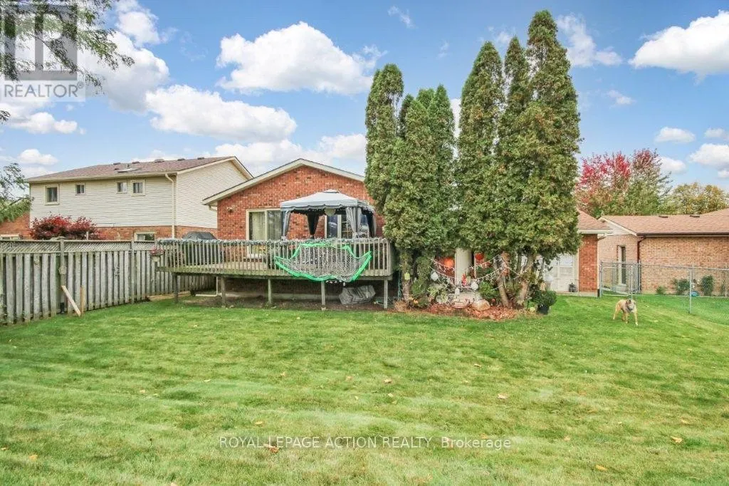 72 LYNDEN HILL CRESCENT