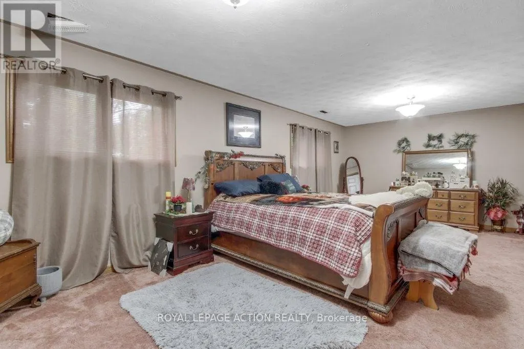 72 LYNDEN HILL CRESCENT