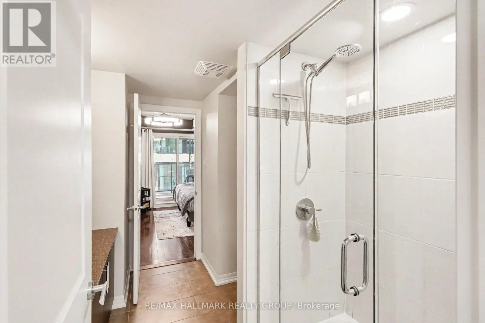 201 - 242 RIDEAU STREET